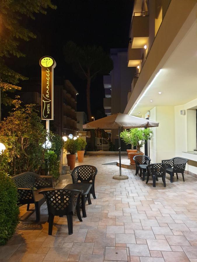 Hotel Vannucci Rimini Eksteriør bilde