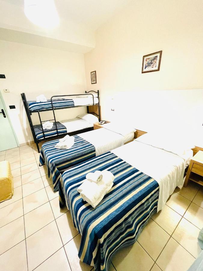 Hotel Vannucci Rimini Eksteriør bilde