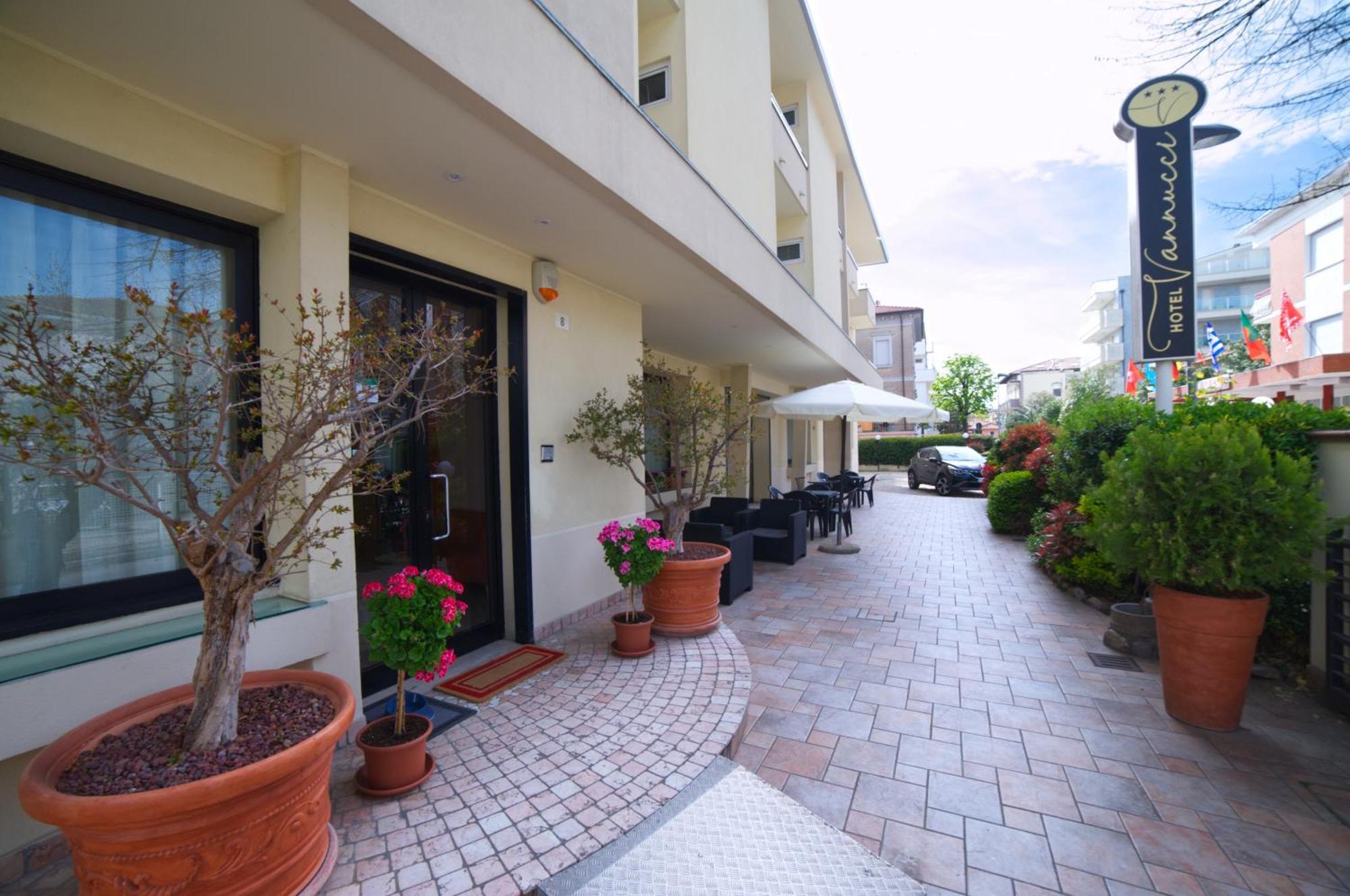 Hotel Vannucci Rimini Eksteriør bilde
