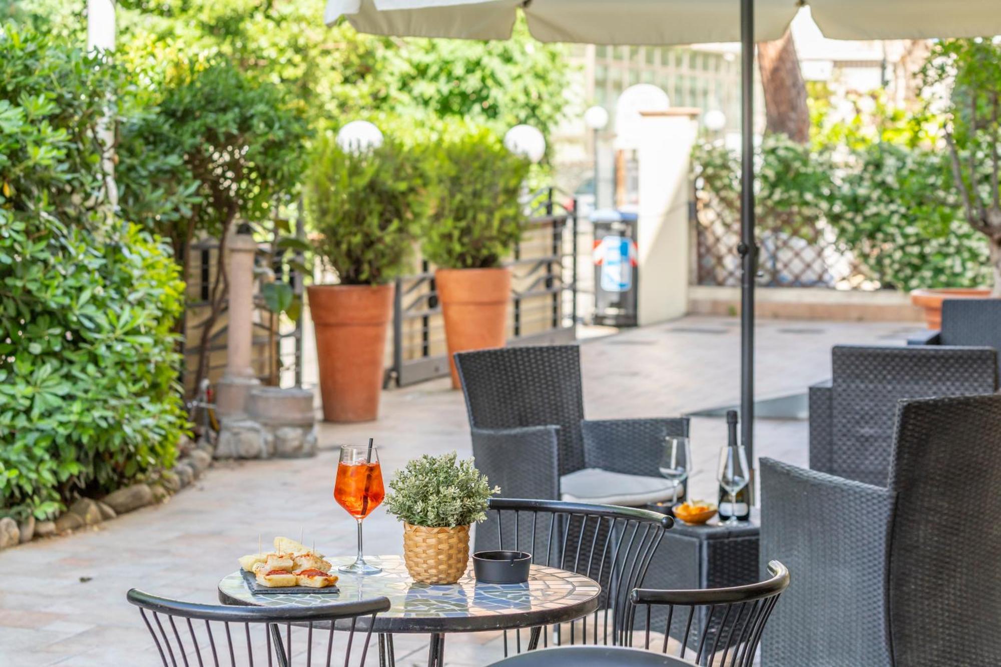 Hotel Vannucci Rimini Eksteriør bilde