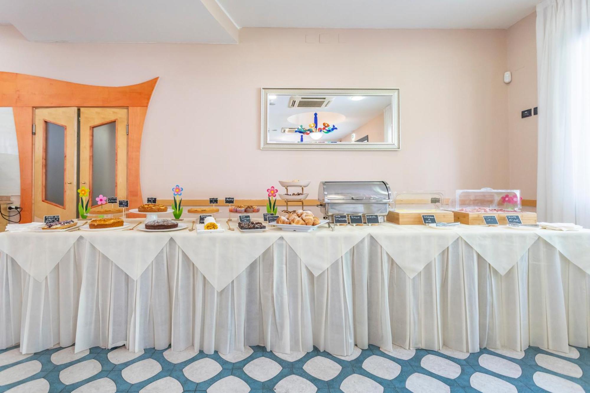 Hotel Vannucci Rimini Eksteriør bilde